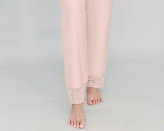Bridesmaid Pajamas Pants / Pink Bridesmaid Pajamas / Gifts for Bridesmaids / Bridal Party Gifts / Katelyn Pajama Pant - Pink