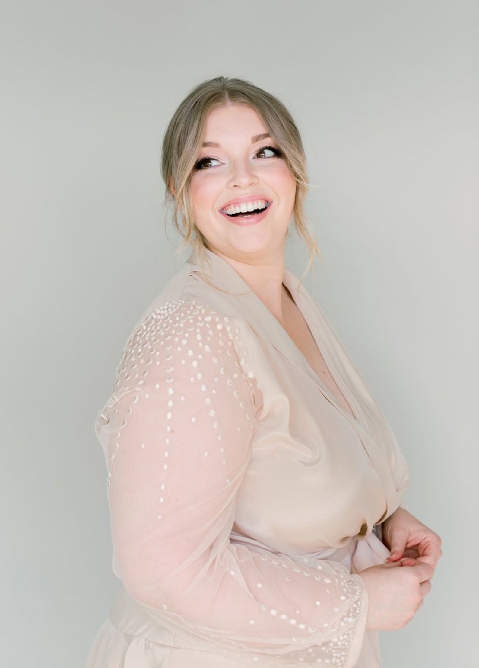 Champagne Bridesmaid Robe / Luxury Robes / Bridesmaid Gifts / Etsy