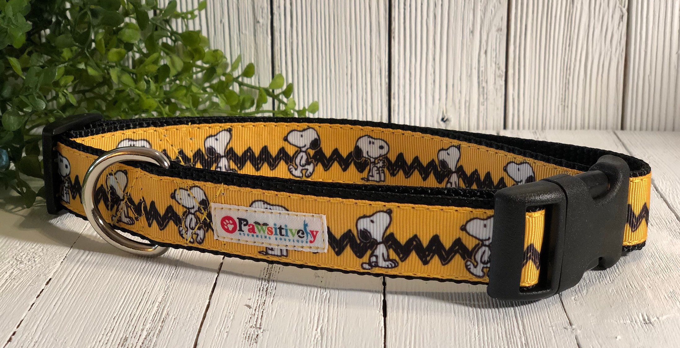 peanuts dog collar