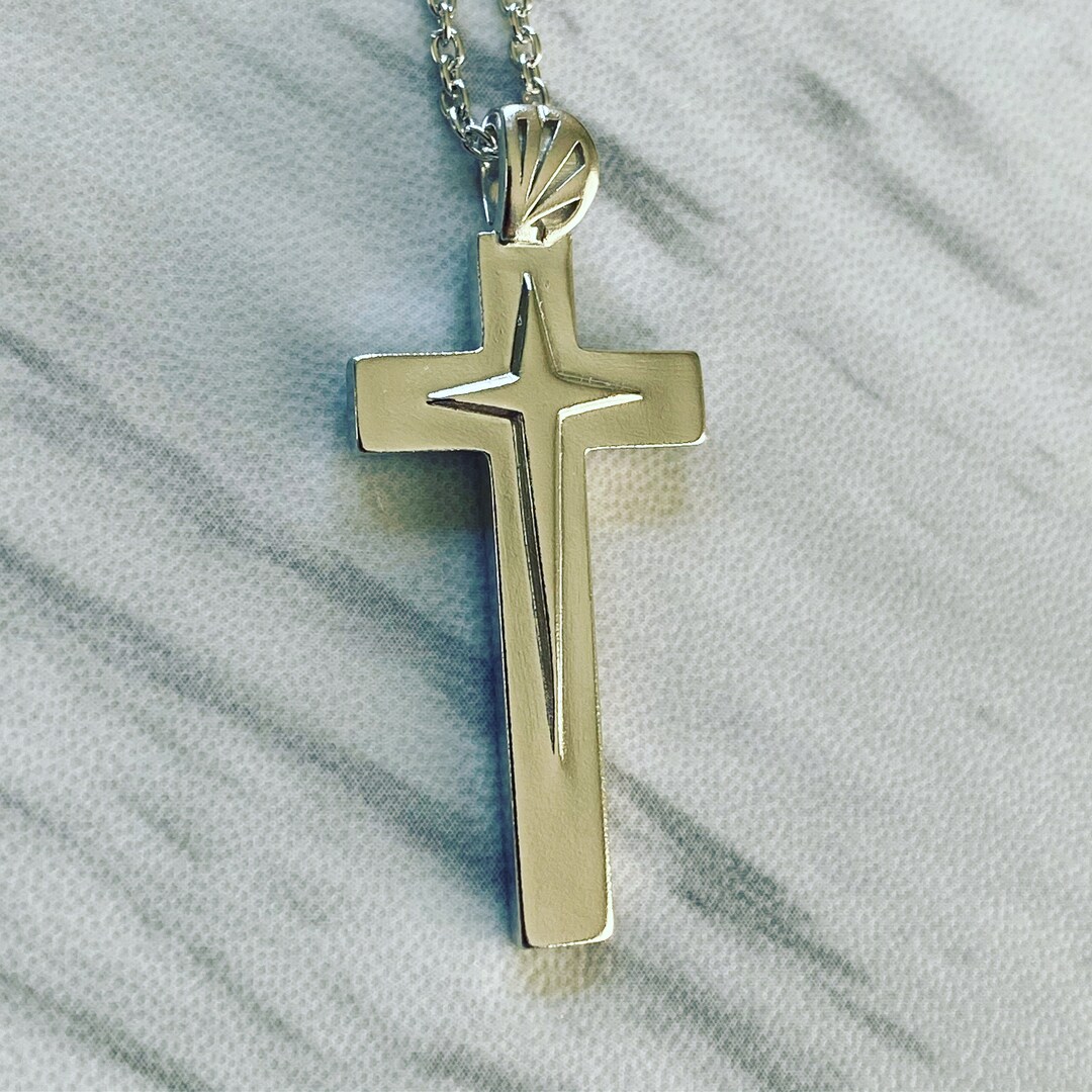 Minimal Star Cross Pendant Necklace