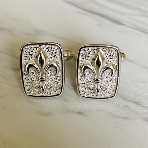Sterling Silver Fleur de Lis Cufflinks: Regal Mens Jewelry