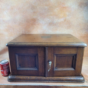 Antique 3 drawer collector&#39;s, specimen or display cabinet. Solid oak, Circa 1920