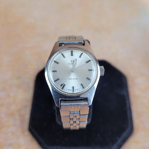 Vintage Omega Geneve Ladies Watch, stainless steel case and bracelet. 1969.