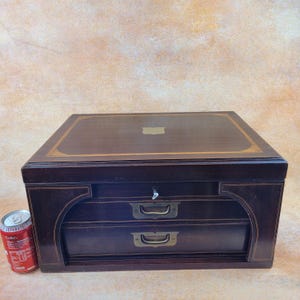Antique 3 drawer collector&#39;s, specimen or display cabinet. Mahogany, Circa 1920