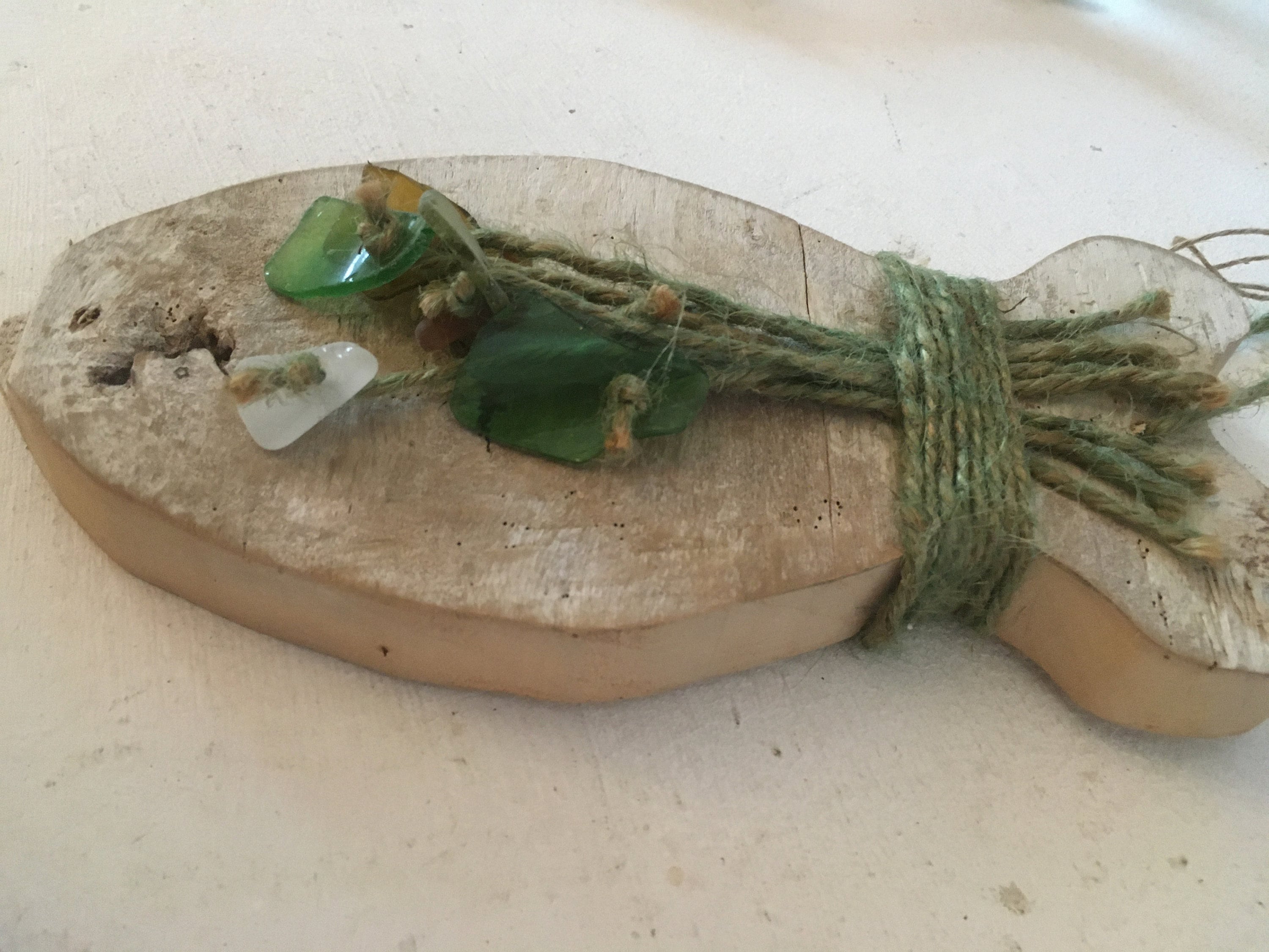 Grand Poisson en Bois Flotté et Verres Dépolis