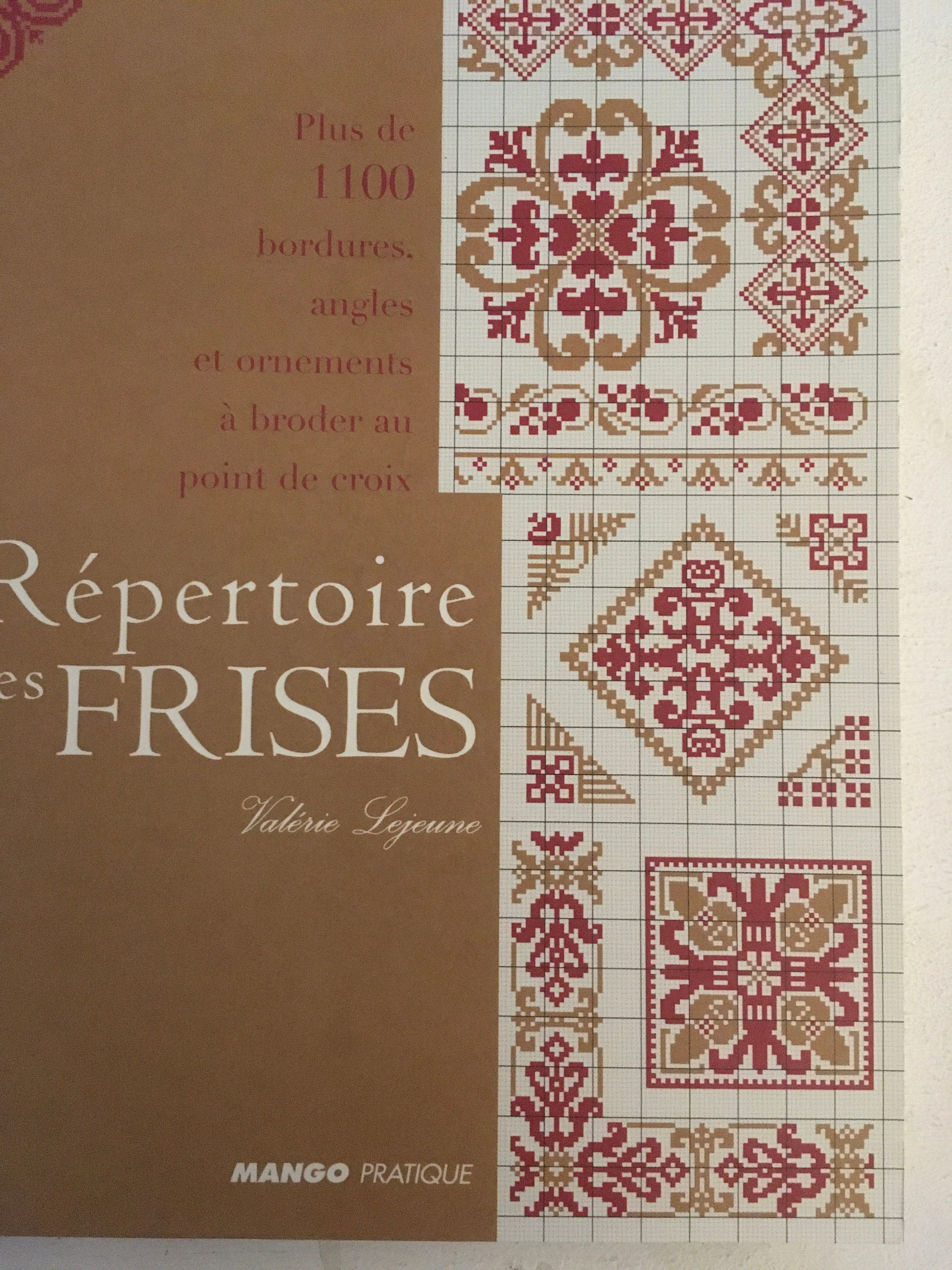 Livre Répertoire Des Frises à Broder Au Point de Croix