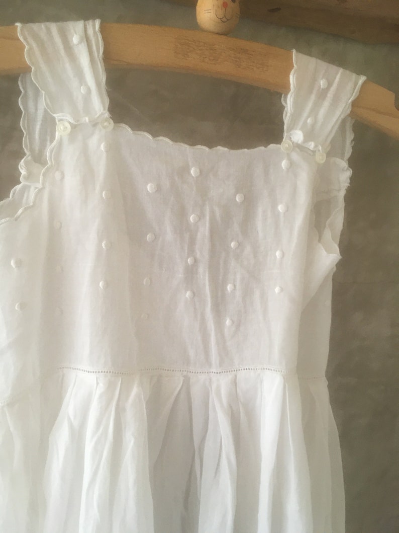 Vintage / cache maillot cousu main en fil et broderie/ 6 mois image 2