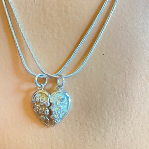 Best friends necklace pendent jewelry hypoallergenic none tarnishing adjustable extension chain is included statement piece of fashion