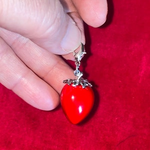 Clip on strawberry charm for necklaces, Bracelets, zipper clothing, bags purses enamel Red Clip-on Dangle Charm Zipper Pull Keychain
