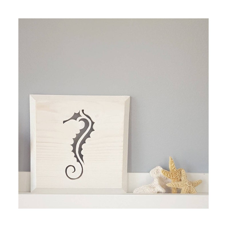Love The Beach Seahorse Wood Wooden Wall Sign Tropical Bathroom Decorations