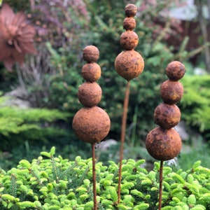 Rusty Flowers Set of 3 Garden Stakes, Metal Yard Art, Rustic Outdoor Decor, Weathered Metal Garden Sculpture, Handmade Lawn Decoration