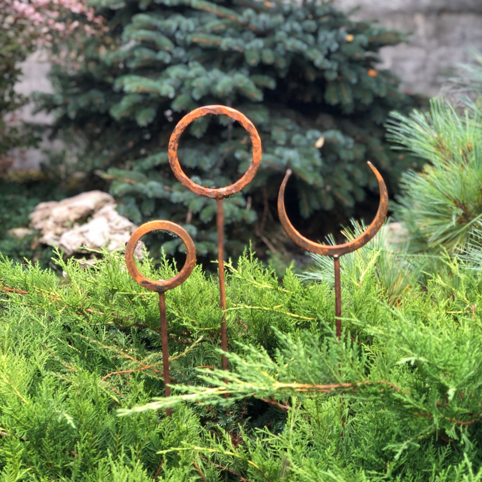 Set of 3 Rusty Metal Garden Stakes Rusty Garden Finials Etsy