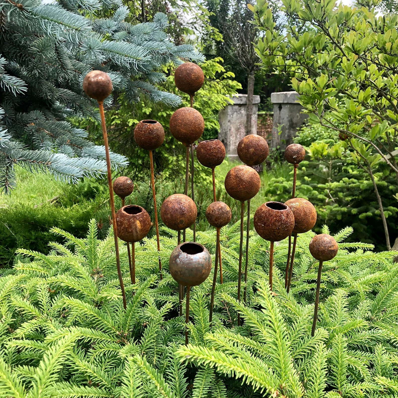 Rusty Flowers Set of 16, Metal Flower Garden Decor, Metal Garden Decor