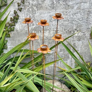 Rusty flowers set of 6, Rusty flowers garden stakes, Metal garden decor, metal yard art, outdoor metal decor, Rusty metal garden decor