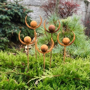 Set of 5 Rusty Metal Garden Stakes: Corten Steel Finials