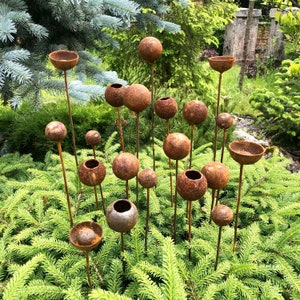 20 Tiny rusty flowers, Flowers garden decor, Metal garden decor, metal yard art, outdoor metal decor, Rusty metal garden decor, Garden art