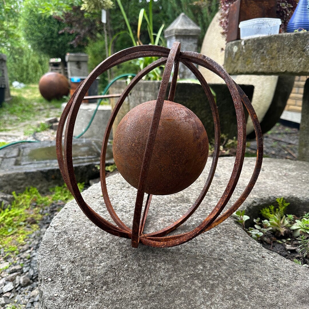 12ʼʼ Rusty Metal Sphere Outdoor Garden Decor Give a Touch of Zen Art Etsy