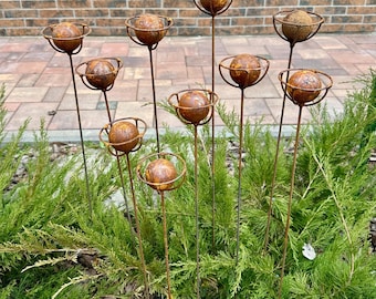 Set van 10 roestige metalen bloemstokken, grote tuindecoratie, rustieke tuinversiering