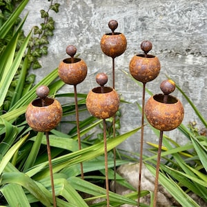 Rusty Flowers Set of 6, Flowers Garden Decor, Metal Rain Catchers, Metal Yard Art, Outdoor Metal Decor, Rustic Metal Garden Sculpture