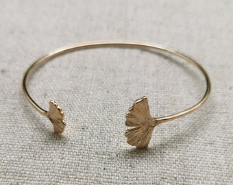 Open ginkgo leaf bangle