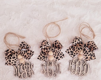 Wooden Monogram Car Charm with Leopard Bow, Monogram Car Charm, Monogram Ornament, Car Mirror Charm, Beaded Rearview Mirror Charm, Car Decor