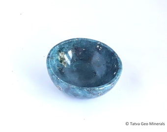 Natural Ruby Zoisite Bowl: Handcrafted Crystal Offering Bowl