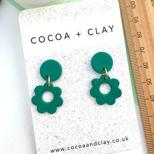 Flower shape Polymer Clay Earrings. Variety of colours available Black Green Grey zdjęcie 5