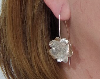 Flower earrings dangle silver, long earrings for women, botanical jewelry handmade, silver earrings for bridesmaids, plant lover gift mom