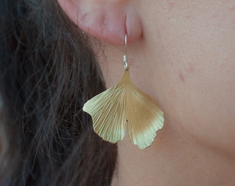Black Friday earrings, Ginkgo leaf earrings, gold dangle earrings, botanical jewelry, women gifts for birthday, bridesmaid earrings