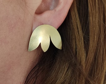 Brass earrings handmade, leaf earrings stud gold, nature jewelry for women, flower earrings for wedding day, plant earrings birthday gift