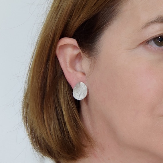 Best sterling silver stud earrings deals