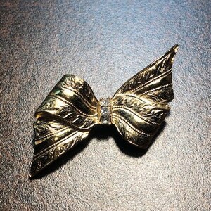 Costume Jewelry Bow Pin Brooch With Three Rhinestones