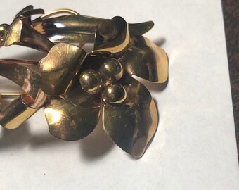 Vintage Carl Art Brooch, 10K Gold with Large and Small Flower and curled leaves.  Marked 10 KT and has C A Arrow Mark and Marked Pat 130141