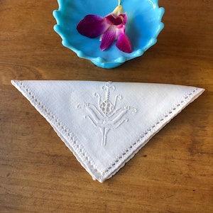 Vintage Bride&#39;s Hankie, Something Old, Wedding Handkerchief with Scandinavian Style