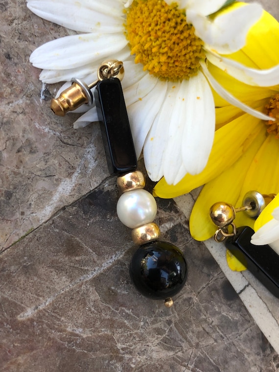 Vintage 1970's Black Onyx, Pearl and Gold Earrings