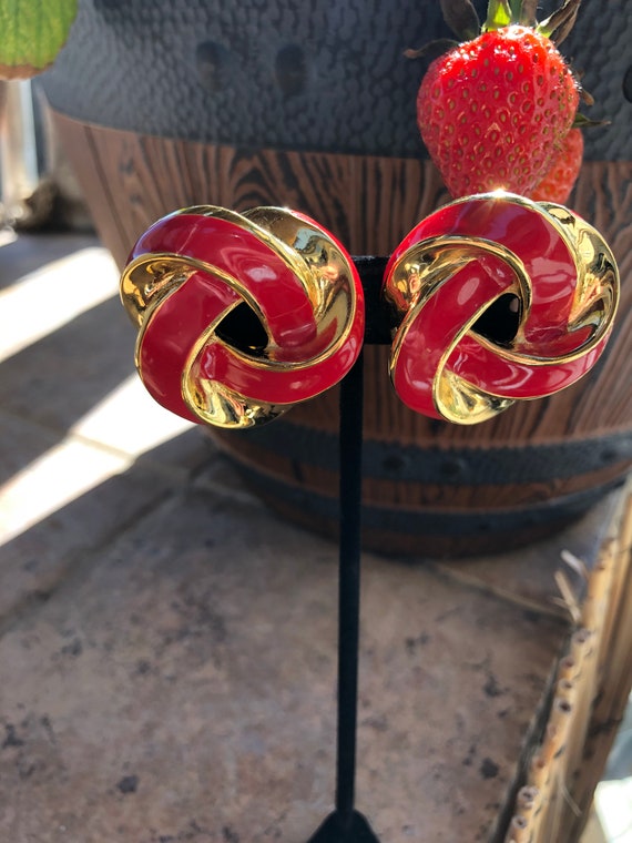 Vintage Red and Gold Knot Essex Clip Earrings