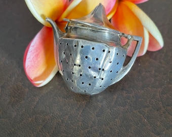 Vintage Sterling Silver Tea Pot Tea Strainer, Infuser, Steeper, Marked STERLING