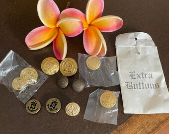 Vintage Buttons, Brass, Gold-tone Metal and Synthetic Craft and Sewing Buttons