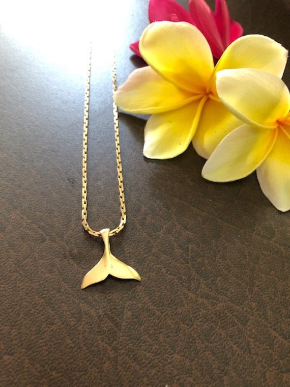 Vintage 14K Gold Whale Tail on Vintage 14K Gold I… - image 2