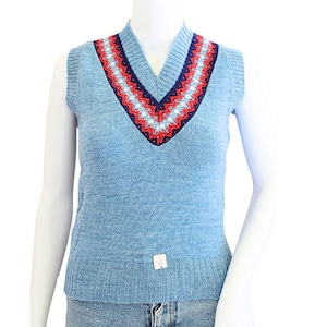 VINTAGE SWEATER VEST| Knit blue and red womens small sweater vest