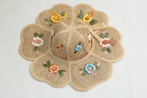 VINTAGE STAW HAT/ 1950's floral flower staw hat wi