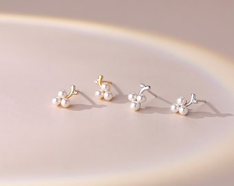 Tiny Grape Pearl Silver Stud Earrings, Pearl Stud Earrings, Gold Stud Earrings, Dainty Stud Earrings, Pearl Silver Studs, Gifts for Daughter