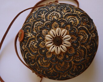 Brązowa torebka typu crossbody z rattanu z kwiatowym wzorem, ręcznie robiona, tkana ręcznie, autentyczna rattanowa, torebka ze słomy, torebka typu crossbody, torba plażowa, boho, Burning man