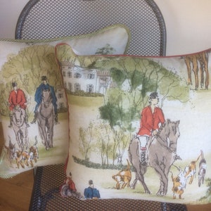 Horse and hounds, hunting scene pillow, horse cushion, horse lovers gifts, country  home decor, linen cushion