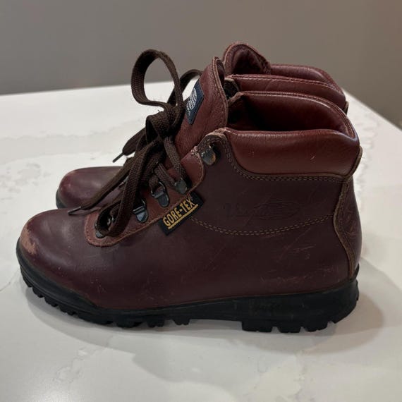 Vasque Vintage Gore-Tex Hiking Boots Burgundy Leather Made in Italy Mens 8.5 VASQUE ITALY BURGUNDY LEATHER GORE-TEX HIKING OUTDOORS BOOTS  main image 3