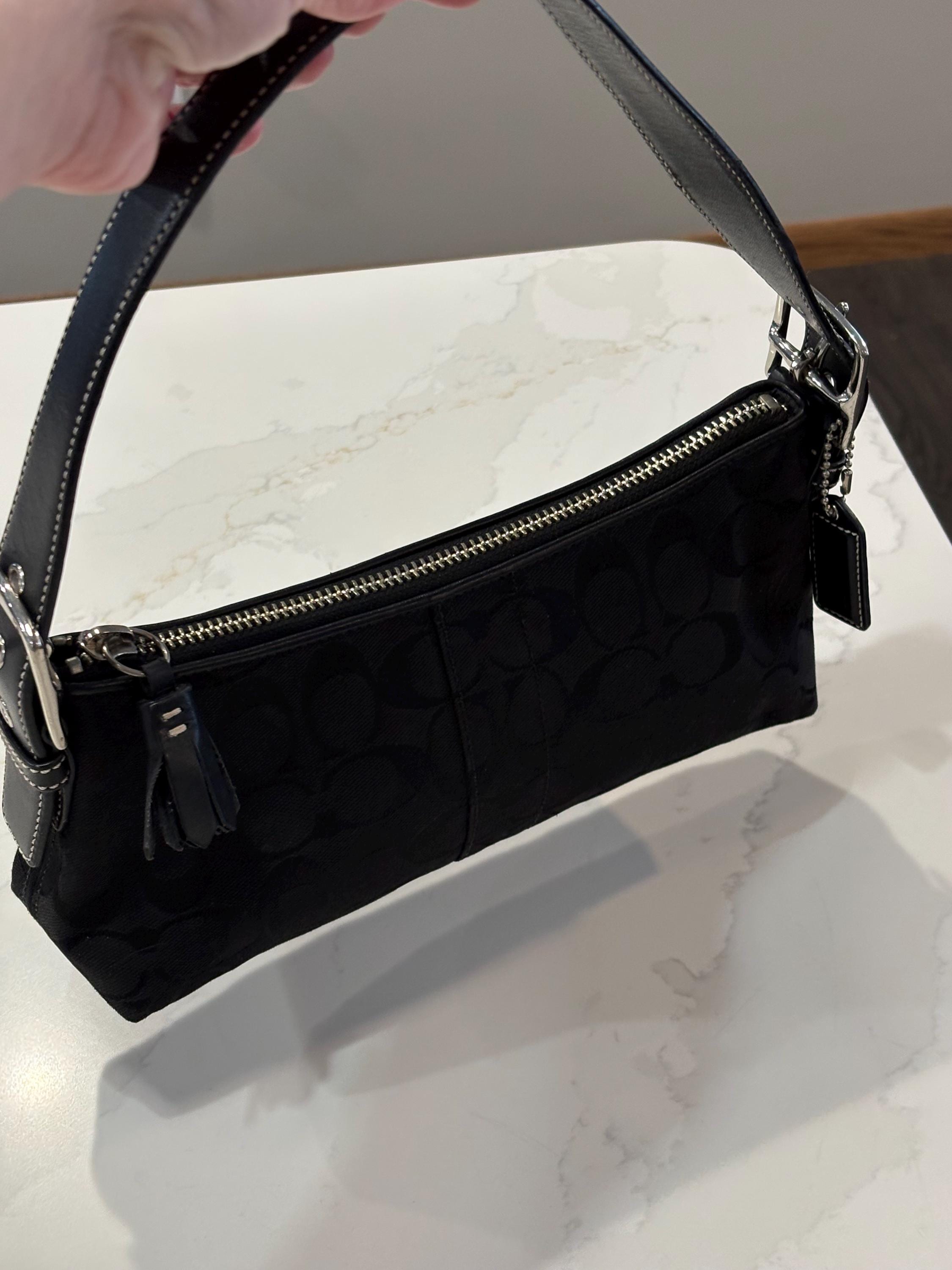Vintage Coach 6371 Hamptons Signature Baguette Black Shoulder Bag