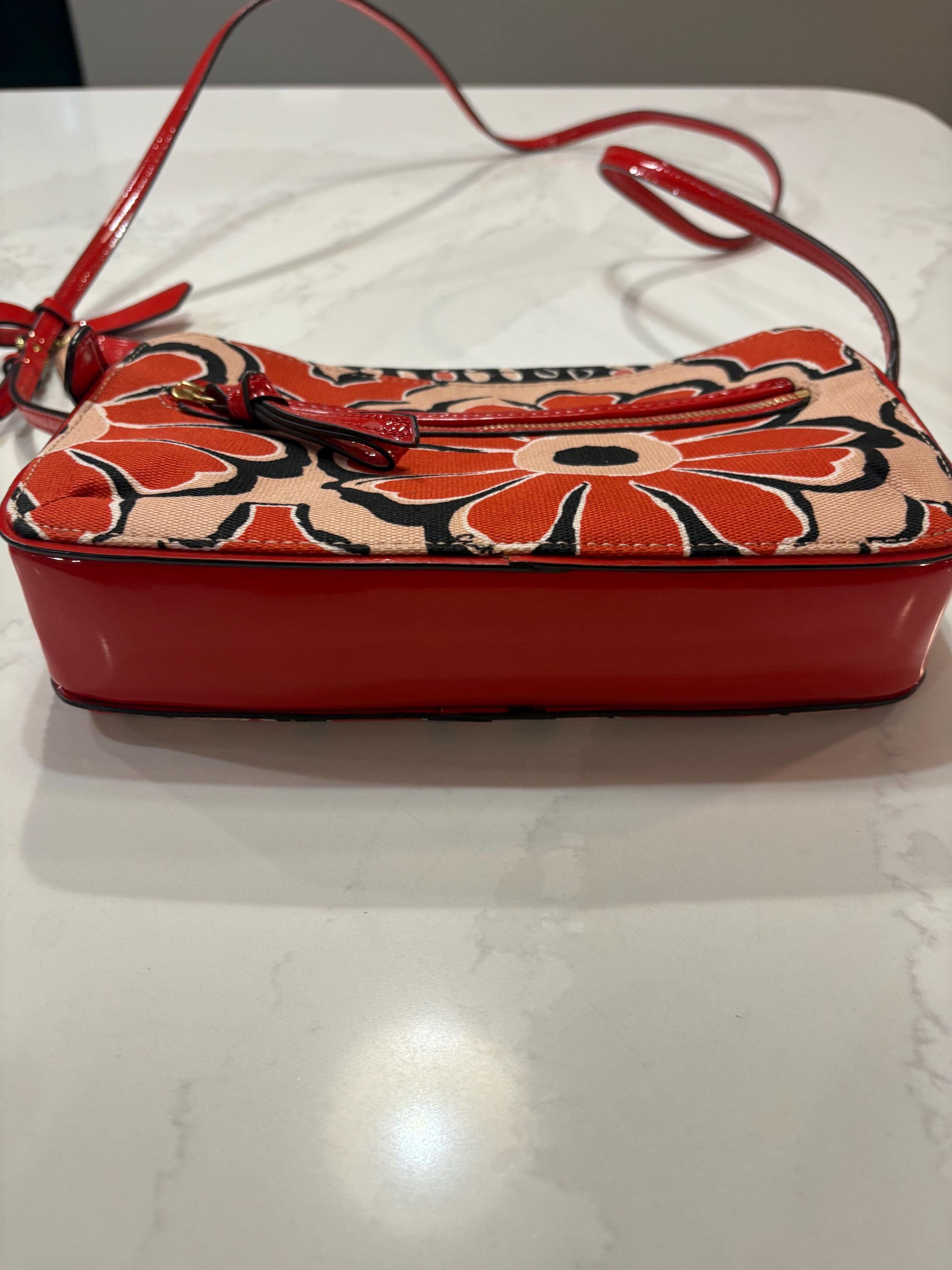 バッグ Vintage Coach Poppy Leather Shoulder Bag COACH Vintage Poppy Petal Signature Highlight Shoulder Bag