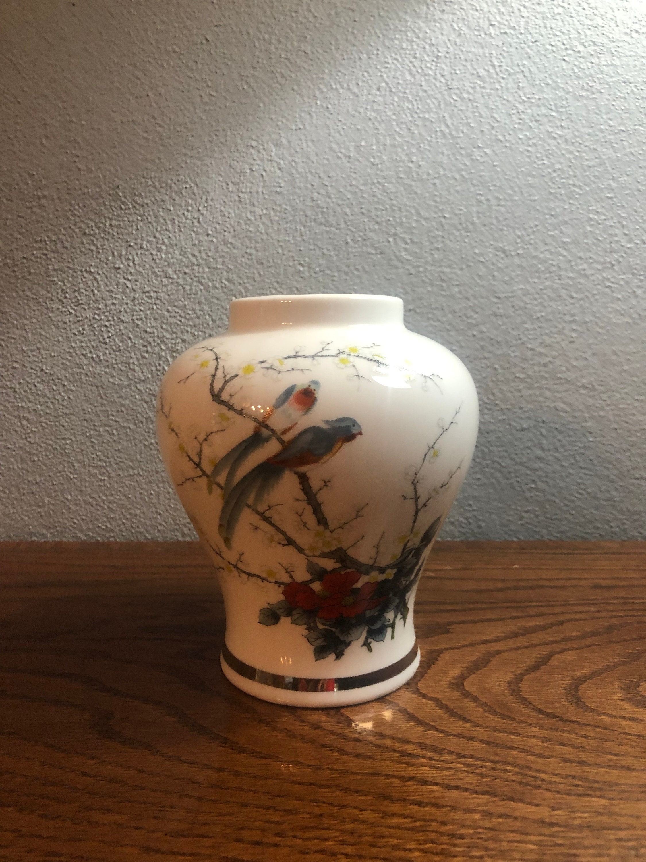 Vintage Japanese Vase – Jella World Artist Collections