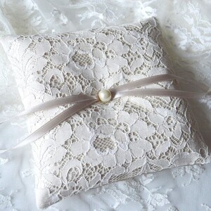 Ring Pillow Ivory/White/Cream Lace image 4