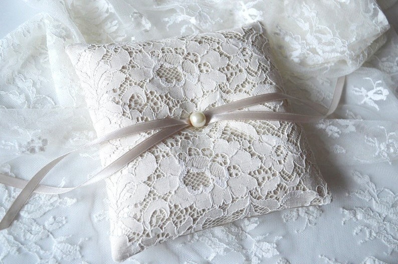 Ring Pillow Ivory/White/Cream Lace image 4